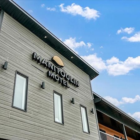 Manitoulin Motel Little Current エクステリア 写真